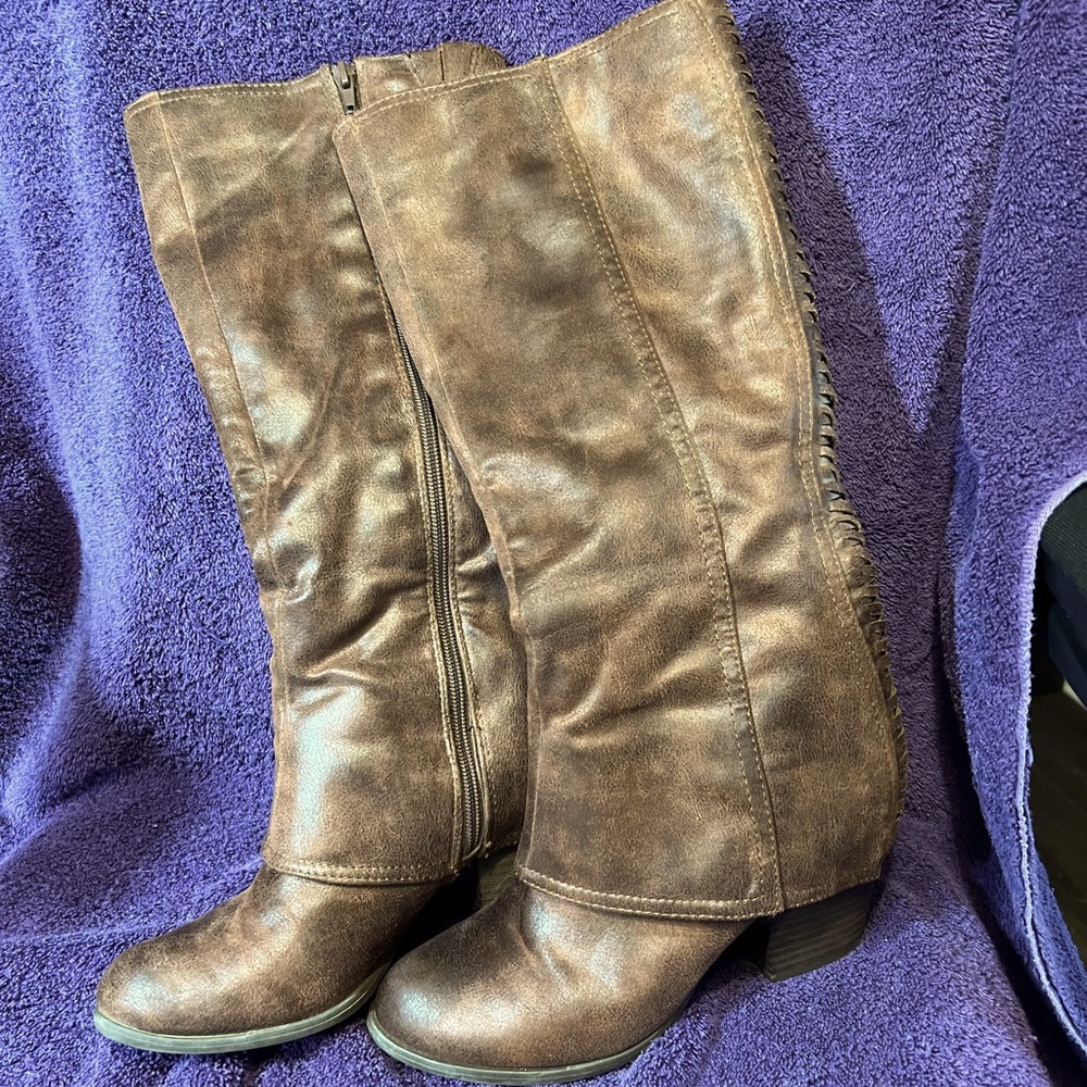 Laundry Lace Up Boots